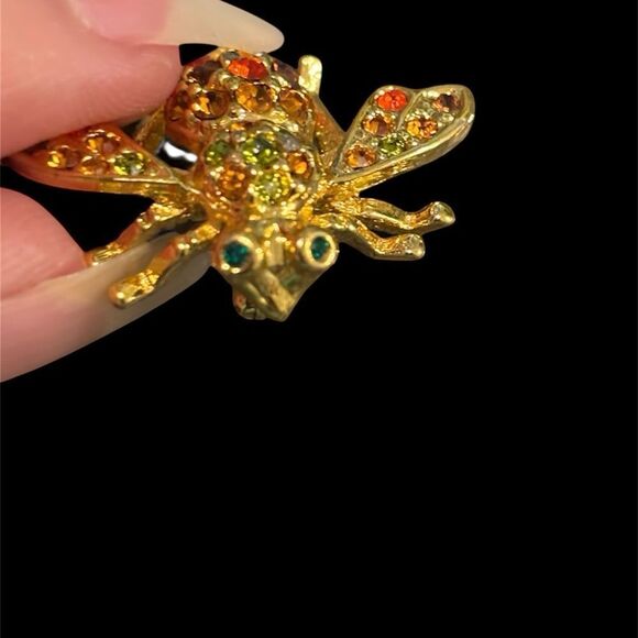 Joan Rivers Vintage Gold Tone and Red Crystal Insect Brooch Pin - Picture 2 of 4